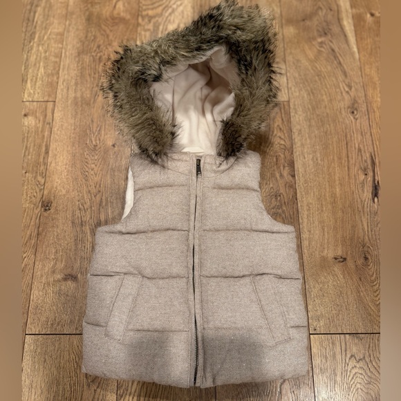 GAP Other - GAP Girls Cream Faux Fur Hooded Vest